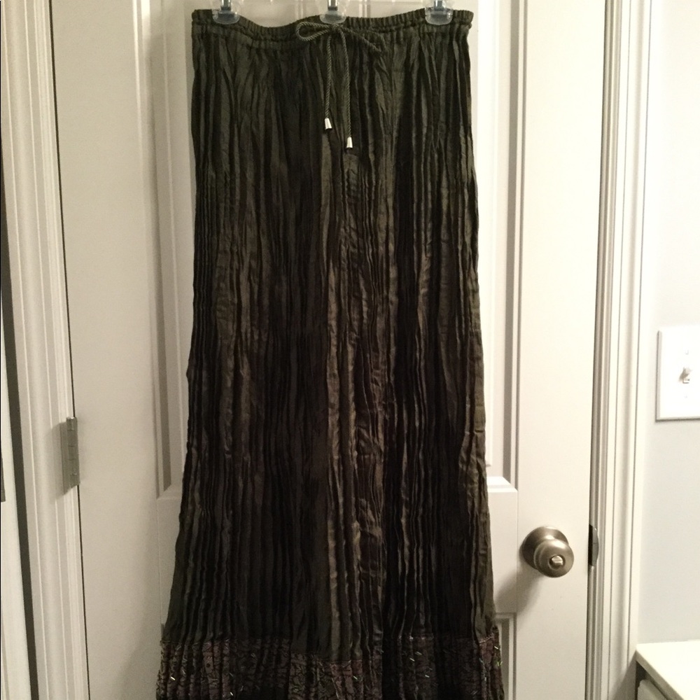 Broomstick skirt.